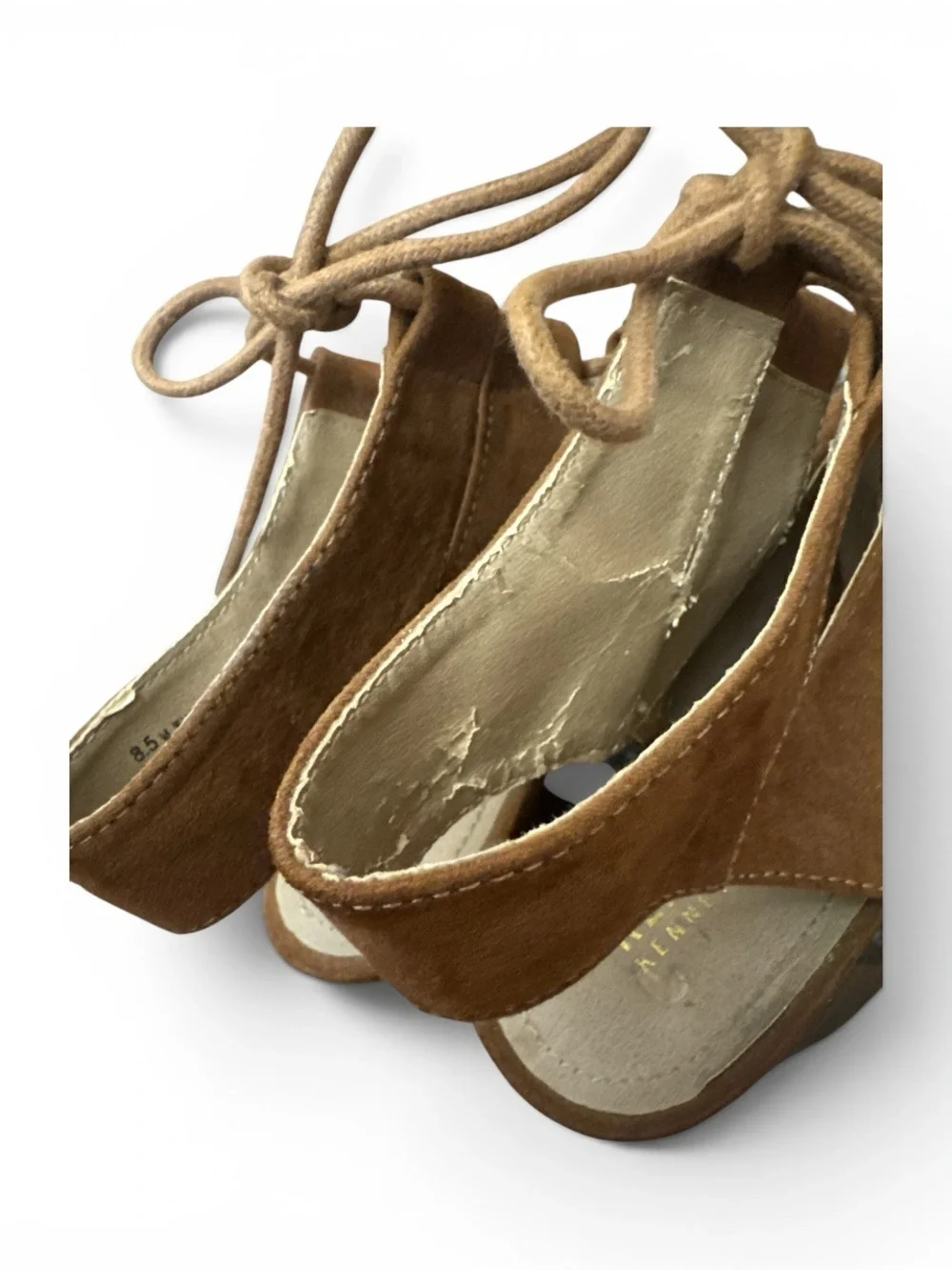 Kenneth Cole Reaction chic tan